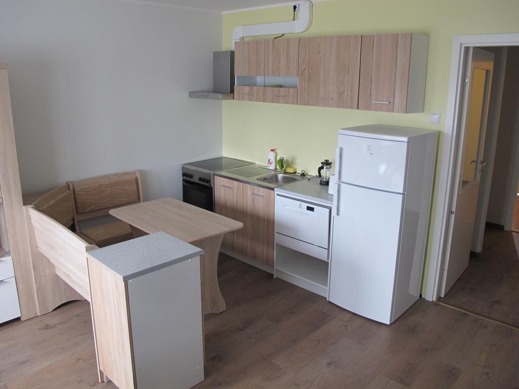 Orissaare Apartment Екстериор снимка
